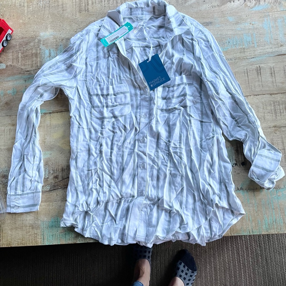 NWT Button-up Blouse
